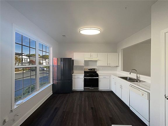 3rd image of 1205 Kilmington Ct