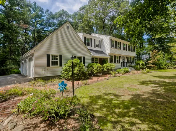 825 Copper Hill Road, Suffield, CT 06093