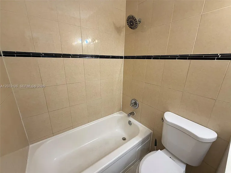 333 NW 2nd Ave #5 — Photo 14
