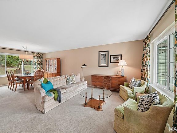 4th image of 1565 Glenn Brooke Woods Cir