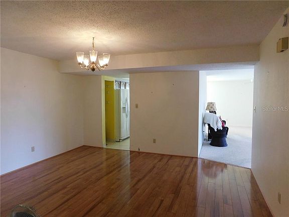 4th image of 25188 Marion Ave #D