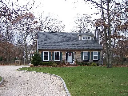 Cozy Bridgehampton Seasonal and Year-round Rental — Photo 3