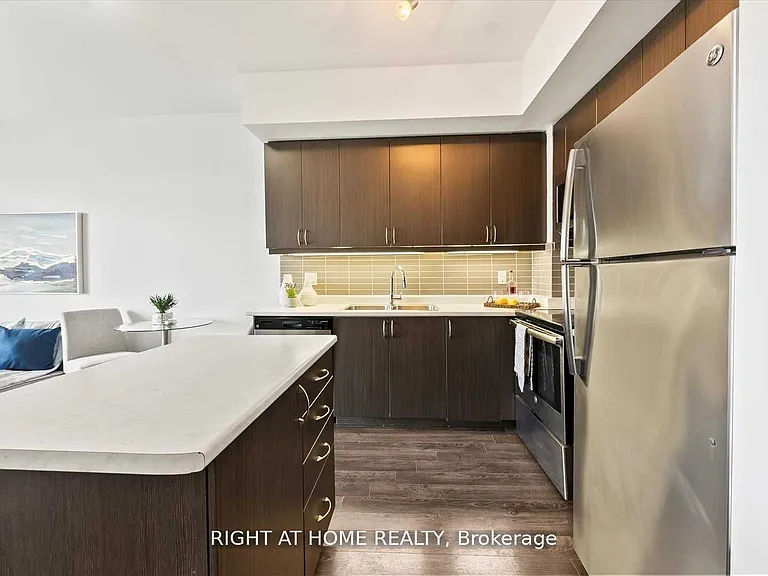 3560 Saint Clair Ave E #217 — Photo 7