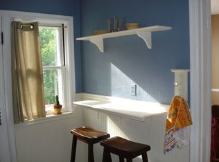 1245 N Geyer Rd, Saint Louis, MO 63122