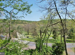 343 Resort Dr, Basye, VA 22810