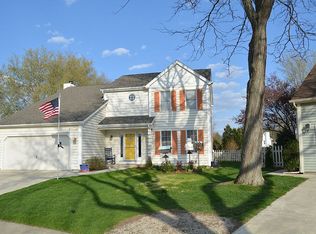 635 Alice Ct, Elgin, IL 60123