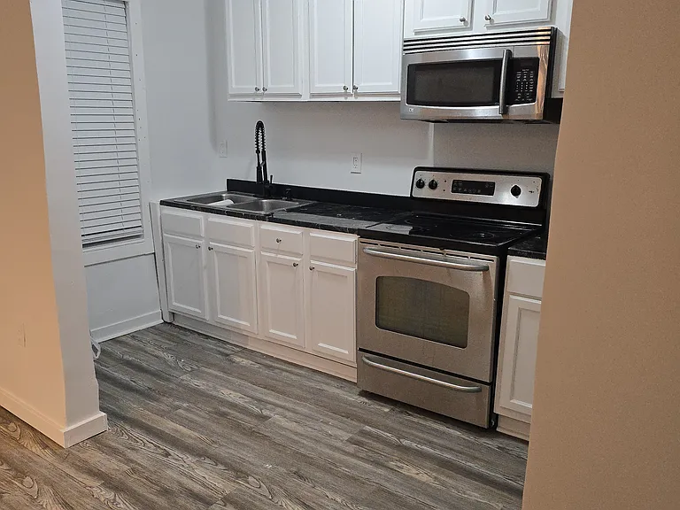 451 Hays Ave #2 — Photo 3
