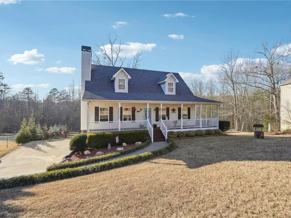 129 Heritage Oaks Dr, Ball Ground, GA 30107