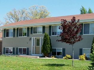 6840 Beck Ln, West Bend, WI 53090