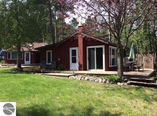 5875 Cottage Dr, Bellaire, MI 49615