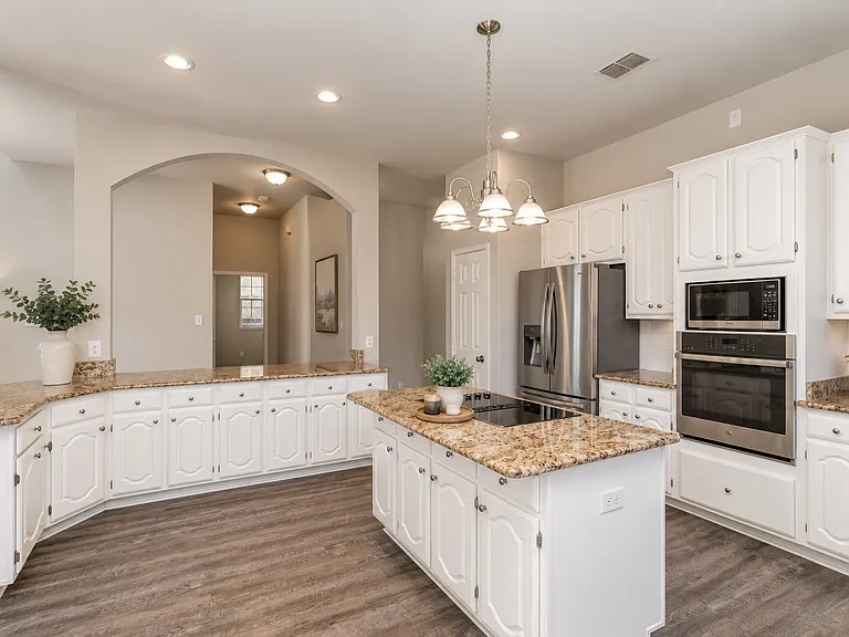 2416 McCarran Dr — Photo 22