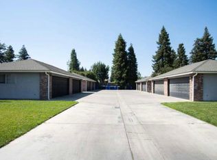 1987 W Roby Ave APT C, Porterville, CA 93257