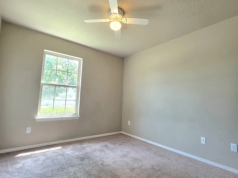 1260 Cordova St — Photo 6