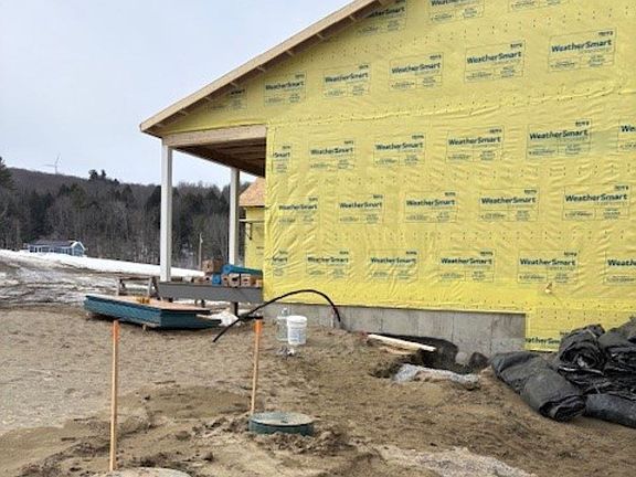 4th image of 435 (was 469b) McNall Road