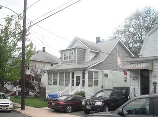 55 3rd St, Fords, NJ 08863