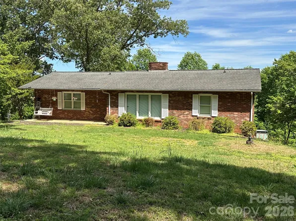 5212 Walter Starnes Pl, Granite Falls, NC 28630