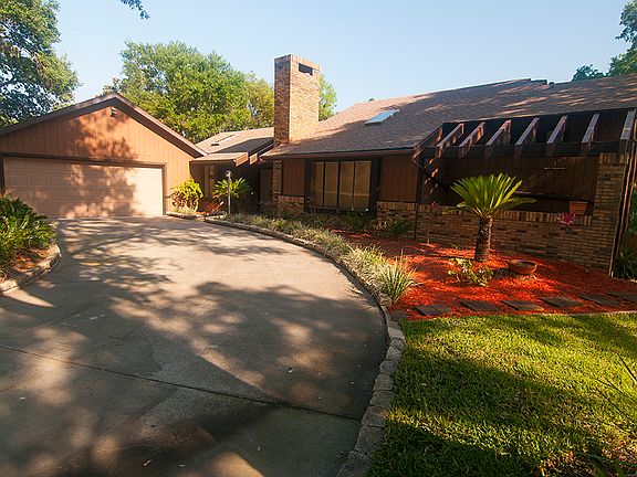 House front, drive