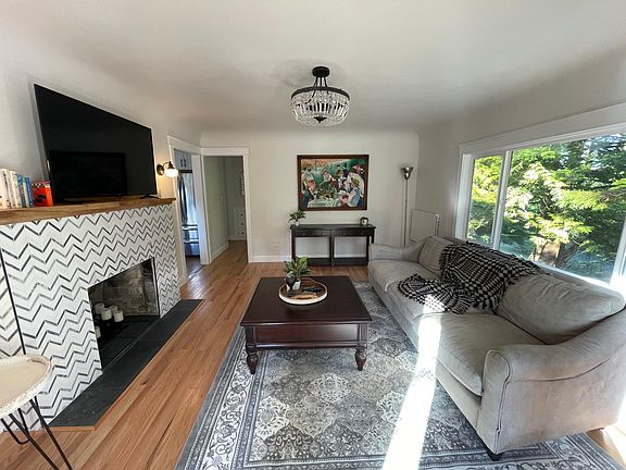 5th image of 2247 NE 177th St