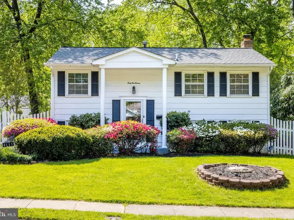 4111 Hemingway Dr, Woodbridge, VA 22193