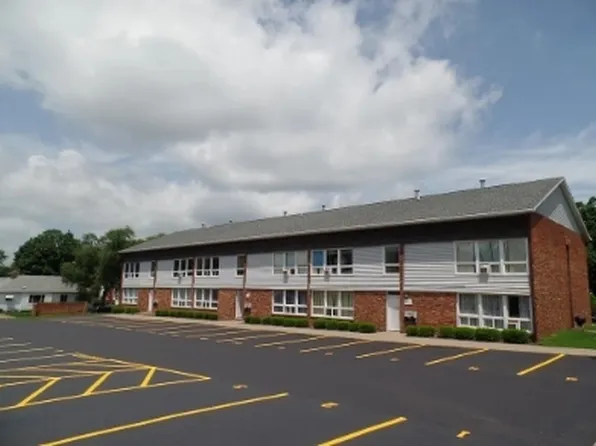 400 Herman St, Pekin, IL 61554