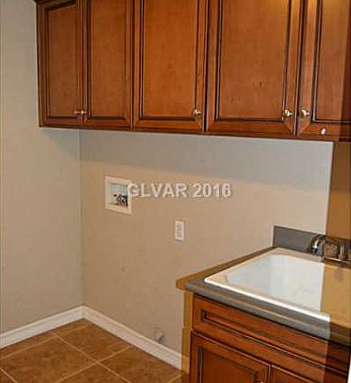3rd image of 1736 Flores Ln