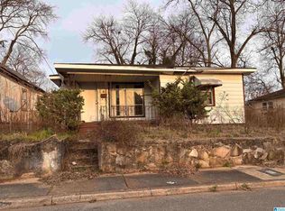 915 19th Pl SW, Birmingham, AL 35211