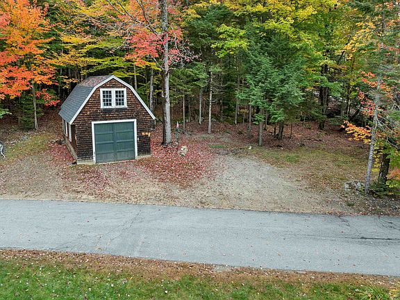 4th image of 16 Greeley Hill Road
