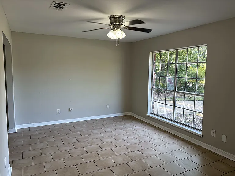7640 Portland Dr — Photo 11