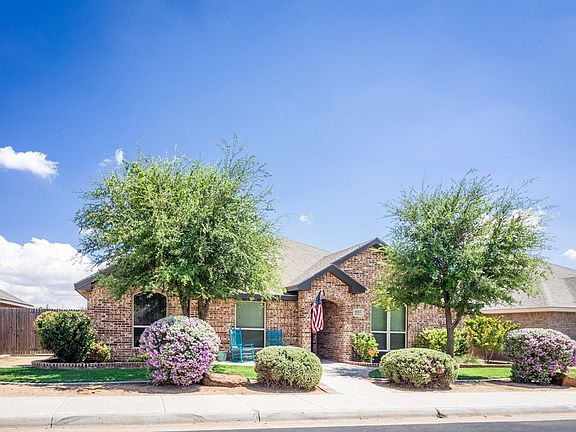 3rd image of 6013 Medina Dr
