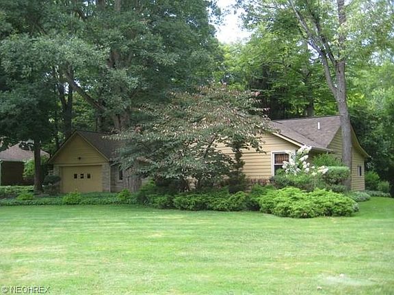 2nd image of 10917 Brookview Dr