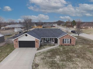 2009 Oak Ln, Miami, OK 74354