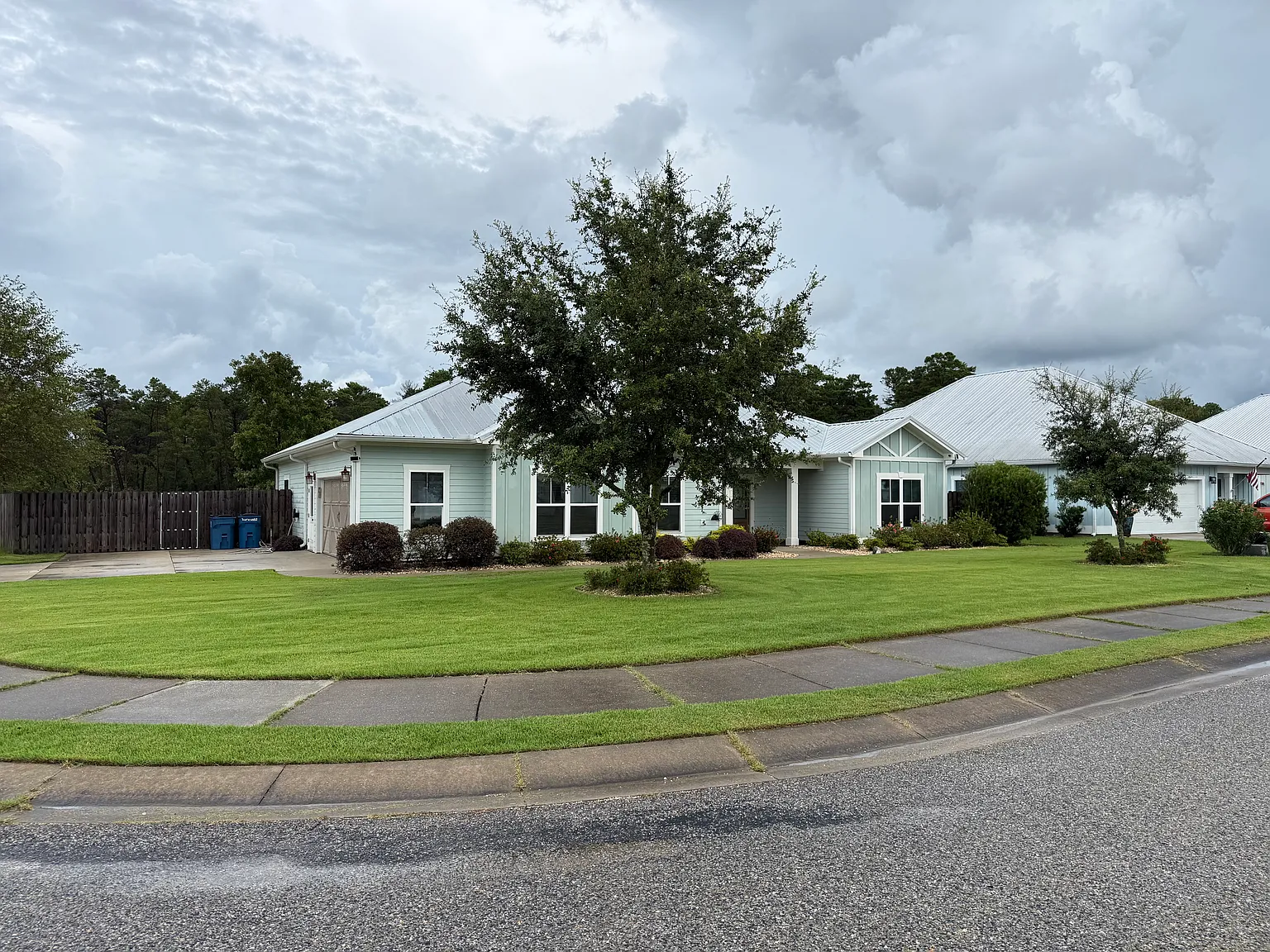 3 bed, 2000 sqft, $3,200 — Photo 4