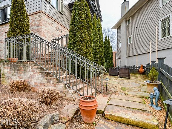 5th image of 403 Latimer St Unit T-47
