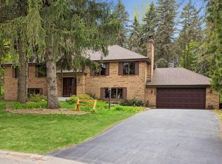 7865 Somerset Ct, Woodbury, MN 55125