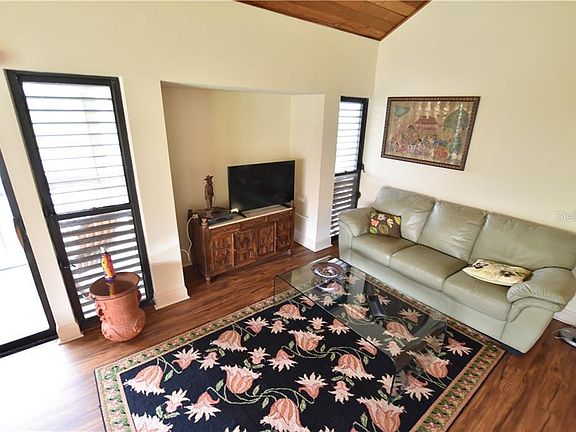 5th image of 3021 Willow Green Dr #20