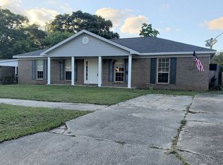 18 Alan Adale, Pensacola, FL 32506