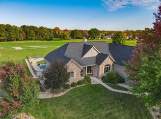435 Wileman Dr, Edgerton, WI 53534