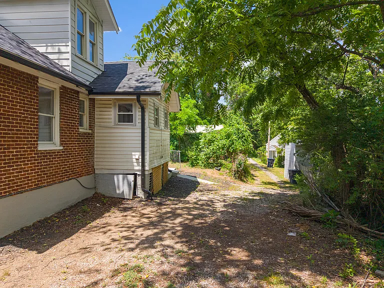 1115 Grayson Ave NW — Photo 35