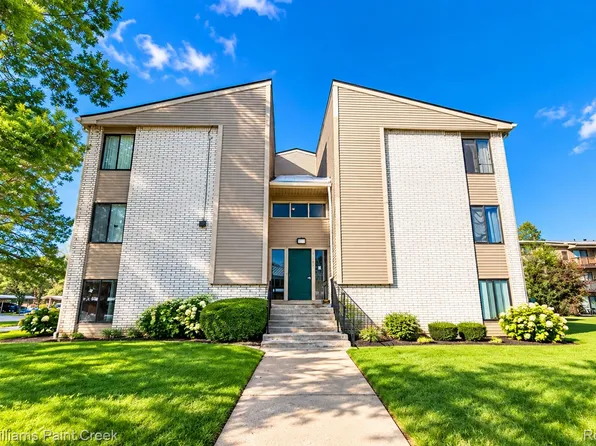 31993 W Twelve Mile #313, Farmington, MI 48334
