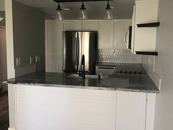 4th image of 14736 Chaparral Ln Unit 9