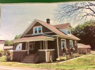 241 Portersville Rd, Ellwood City, PA 16117
