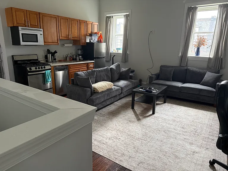 2033 Spruce St #8 — Photo 9