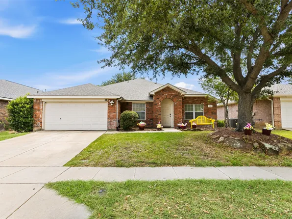 1320 Cattle Crossing Dr, Fort Worth, TX 76131