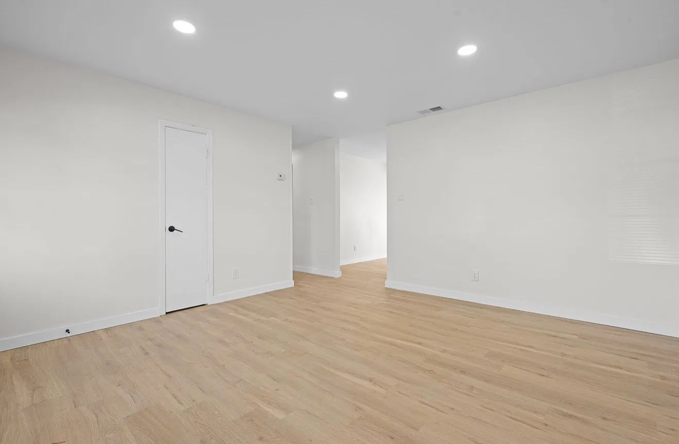 3 bed, 1200 sqft, $1,680 — Photo 4