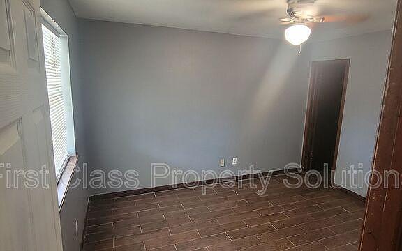 5th image of 661 NW 16th St