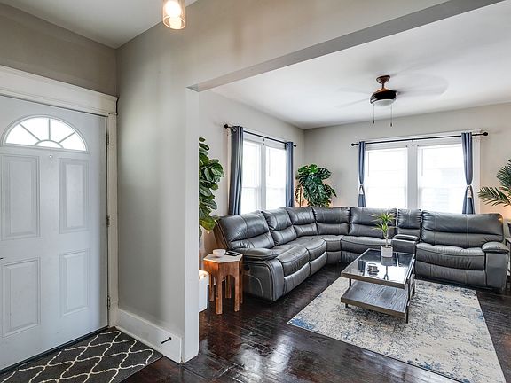 5th image of 723 Hart Ave