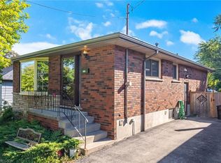 7 Maitland Ave, Hamilton, ON L9A3J4