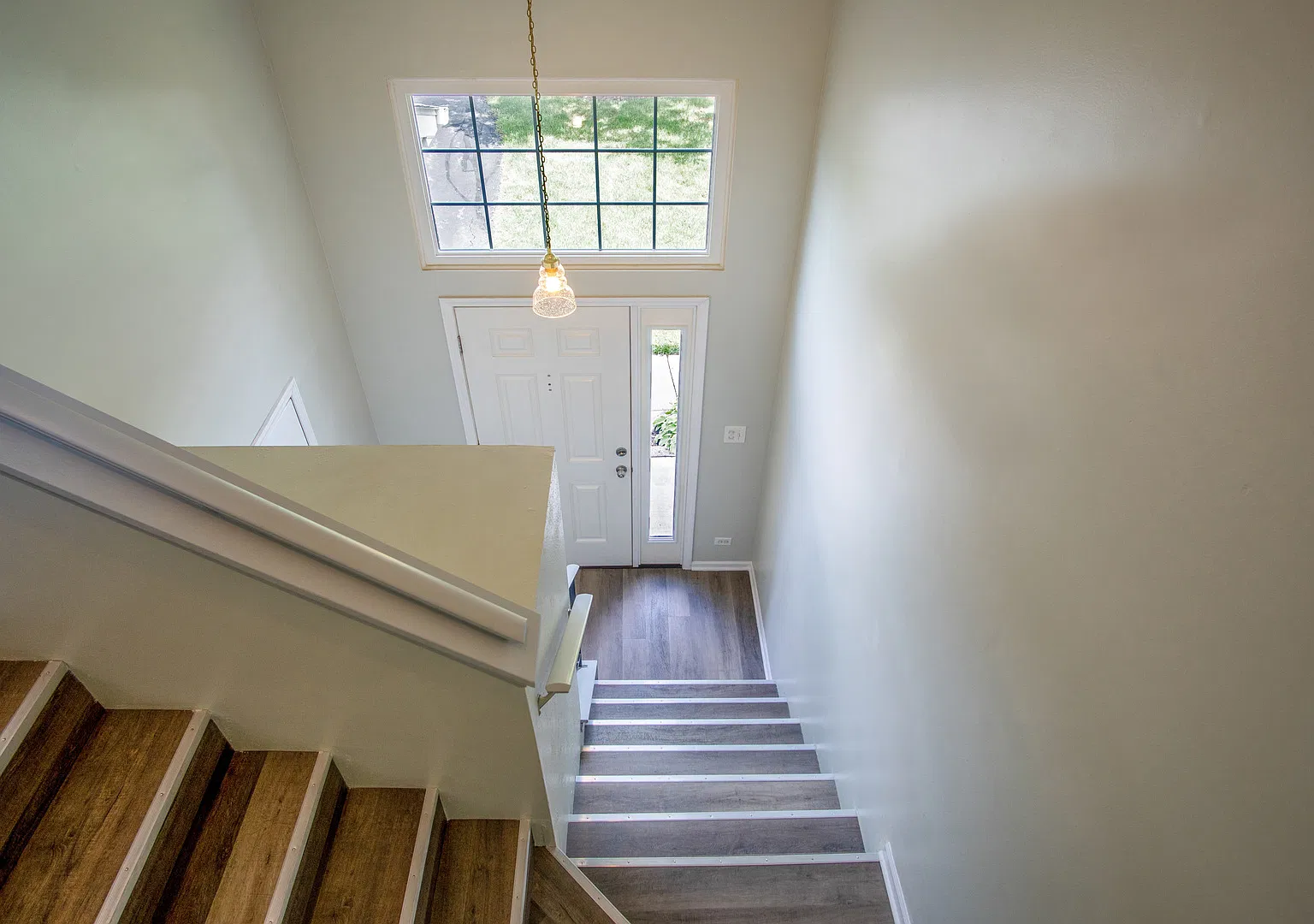 2 bed, 1370 sqft, $2,475 — Photo 4