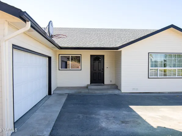1004 Ridgeview Ave, Selah, WA 98942