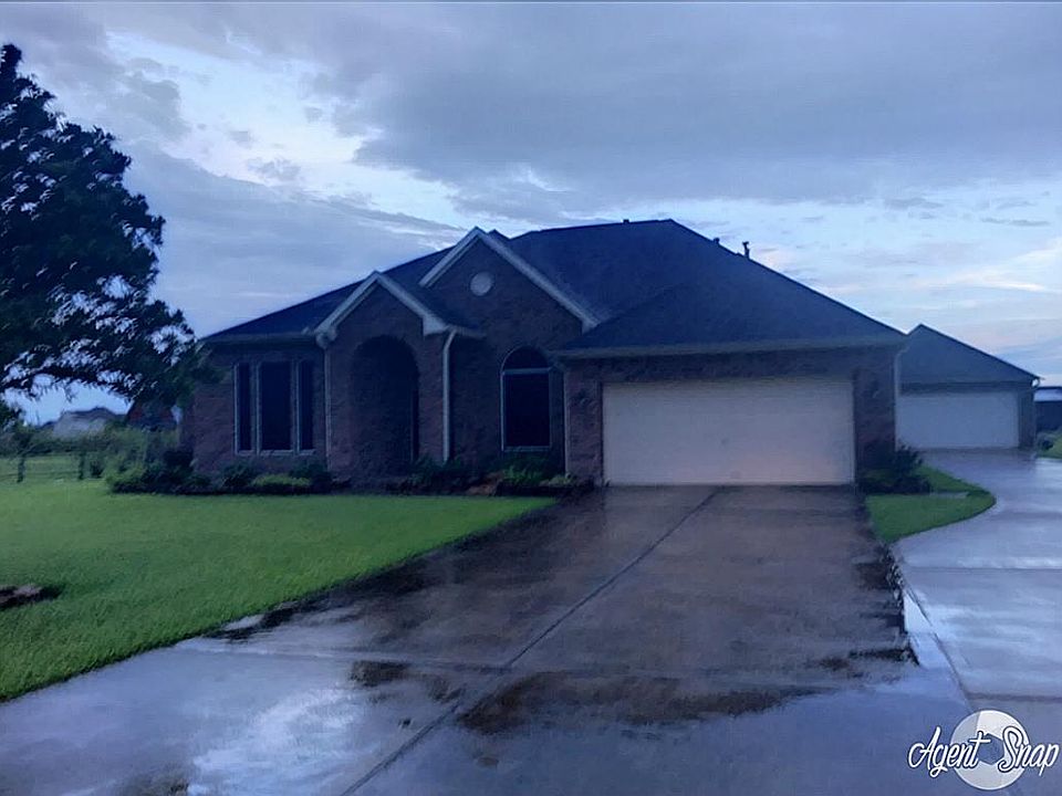 1st image of 4526 Majestic Dr